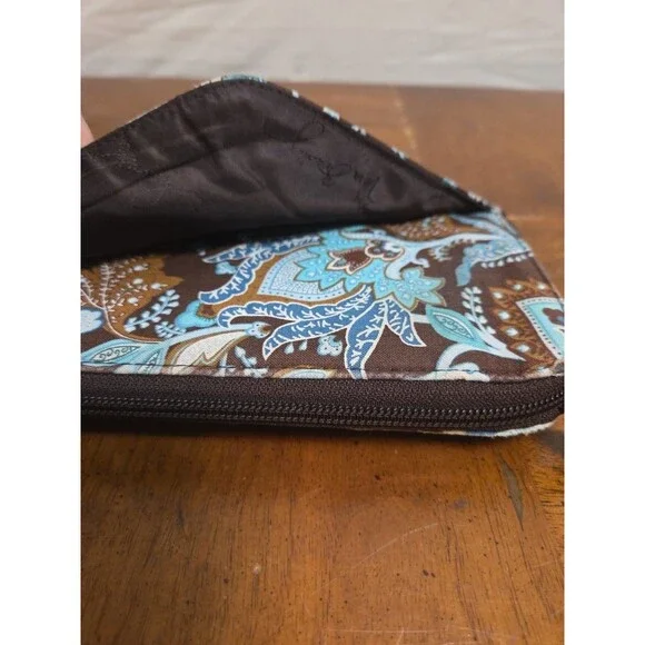 Vera Bradley Travel Organizer in Retired Java Blue Print Passport Carrier Wallet - Picture 3 of 7
